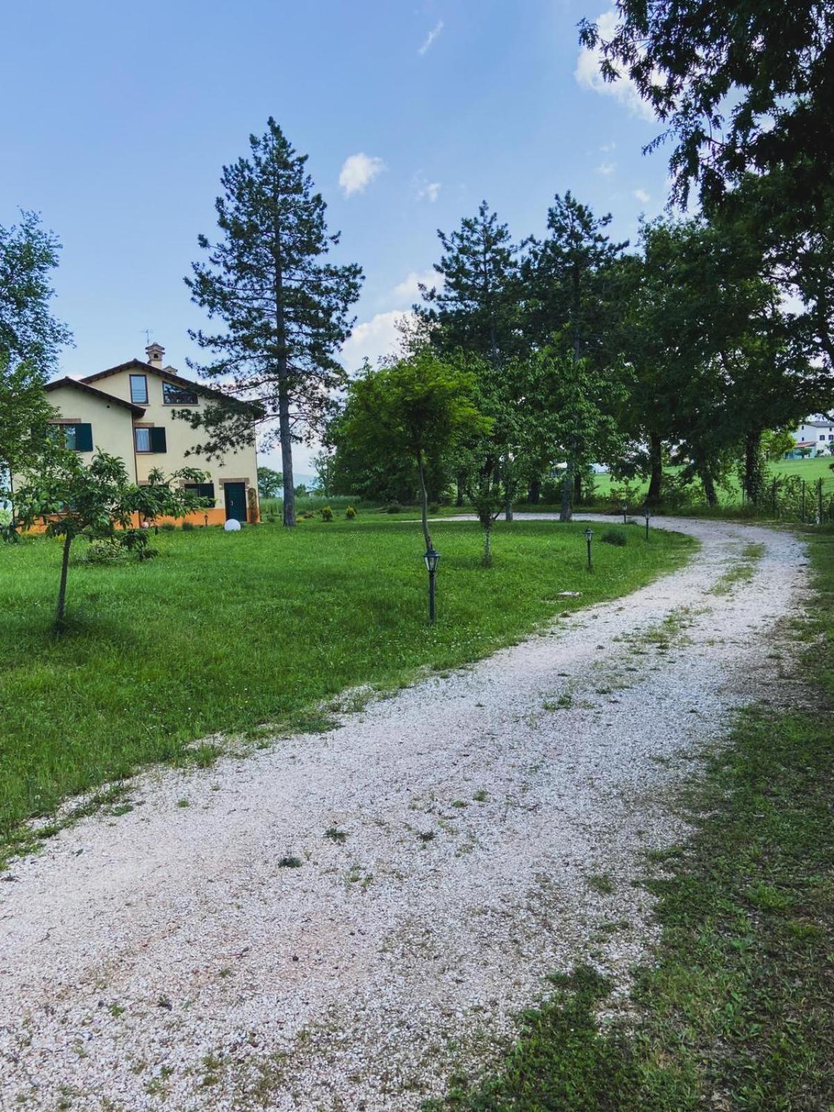 Villa Tadina Gualdo Tadino Dış mekan fotoğraf